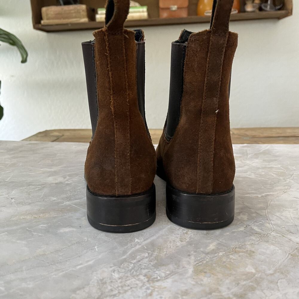 Thursday Boot Co. Cavalier Chelsea Ankle Boot Womens 8.5 Chestnut Brown Suede - Picture 2 of 14